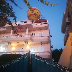 Palace Apartamento Luxor